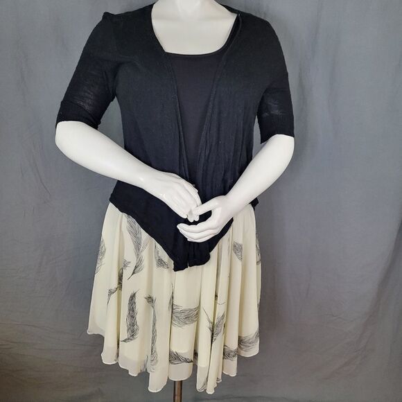 For Cynthia Creme Colored Lined Feather Print Half Zip‎ Short Skirt Size L - Picture 1 of 9